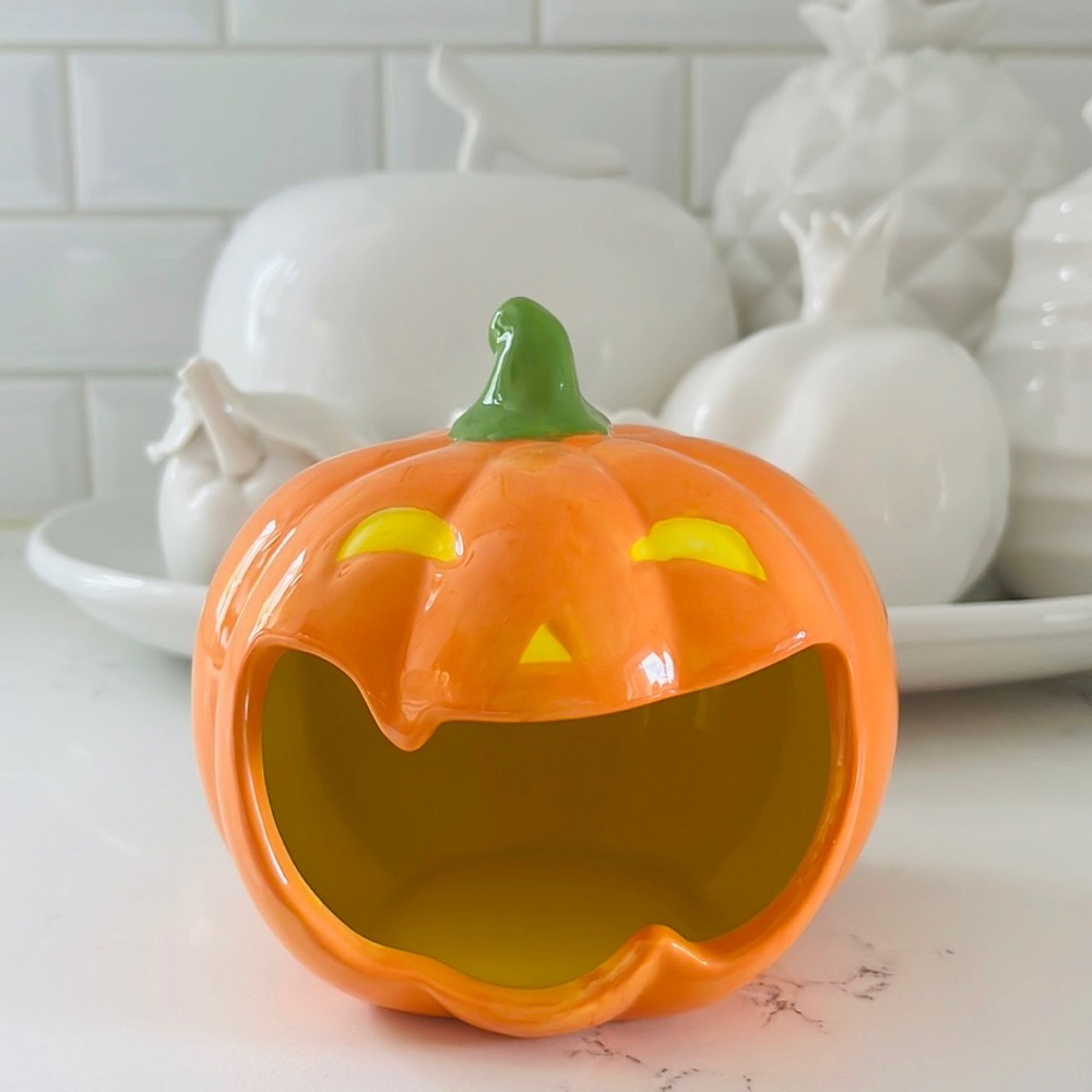 Target Bullseye’s Ceramic Pumpkin Open Mouth Candy Dish